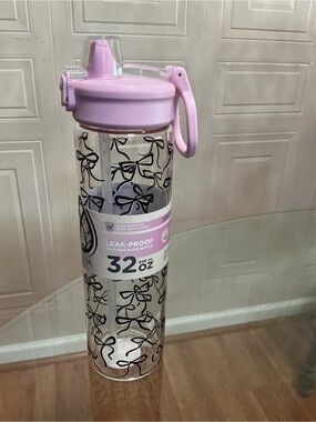 Brand New MANNA Leakproof Glass Water Bottle - 32oz